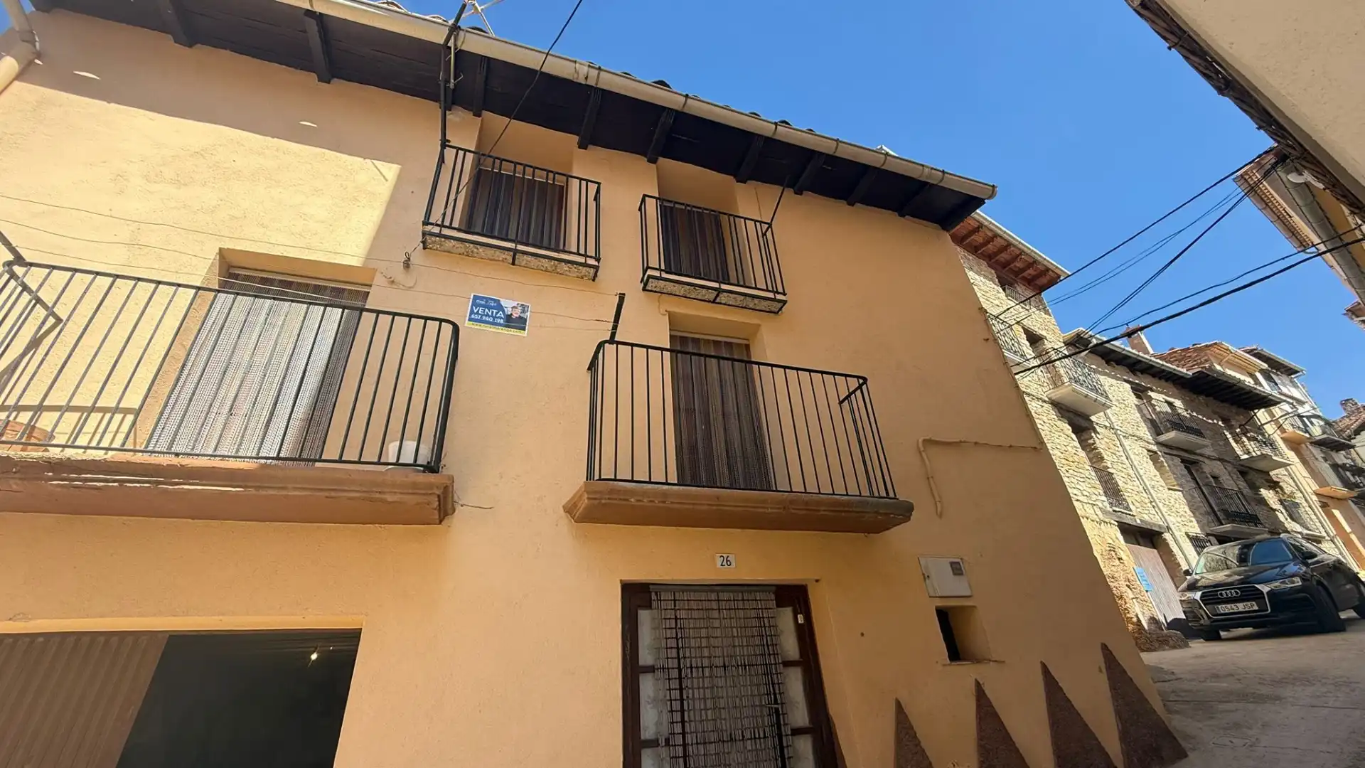 Außenansicht von Einfamilien-Reihenhaus zum Verkauf in Portell de Morella mit Abstellraum, Möbliert und Balkon