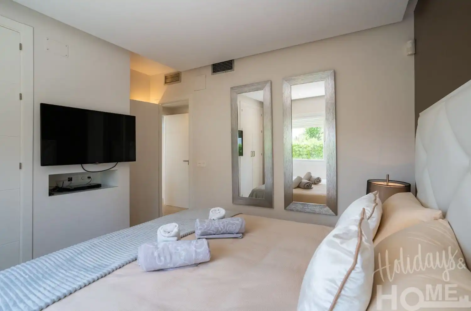 Dormitori de Pis de lloguer en Marbella amb Aire condicionat, Jardí privat i Terrassa