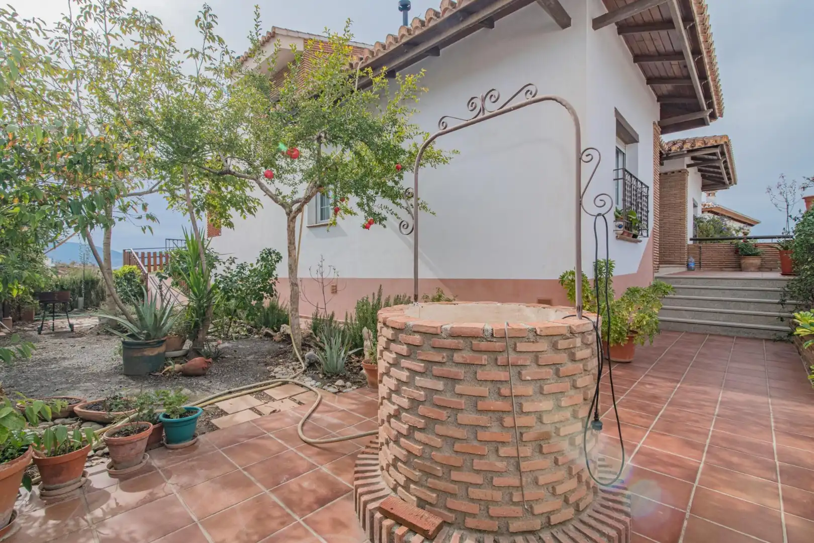 Jardí de Casa o xalet en venda en La Zubia amb Calefacció, Jardí privat i Terrassa