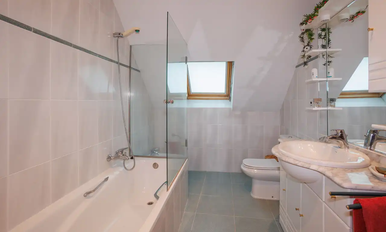 Casa amb terrassa en venda a Amoeiro, imagen 54