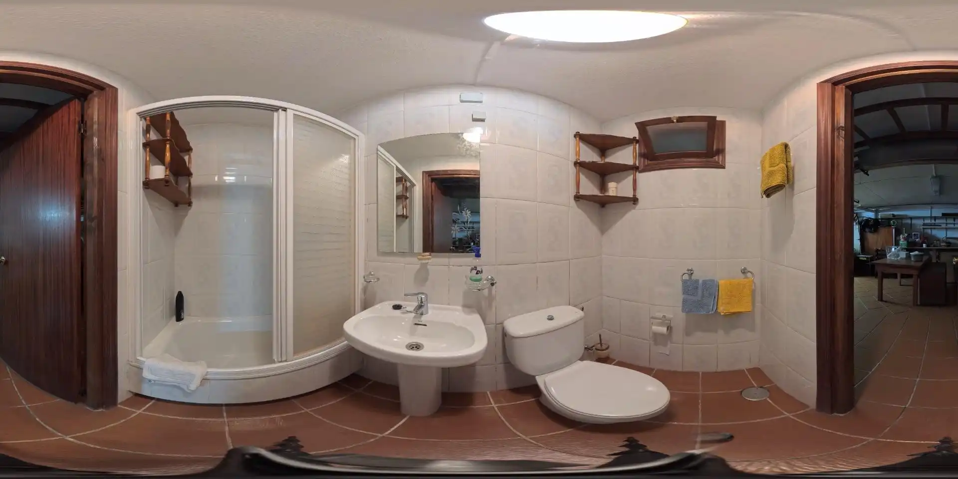 Bany de Casa o xalet en venda en Torrelavega  amb Calefacció, Jardí privat i Traster