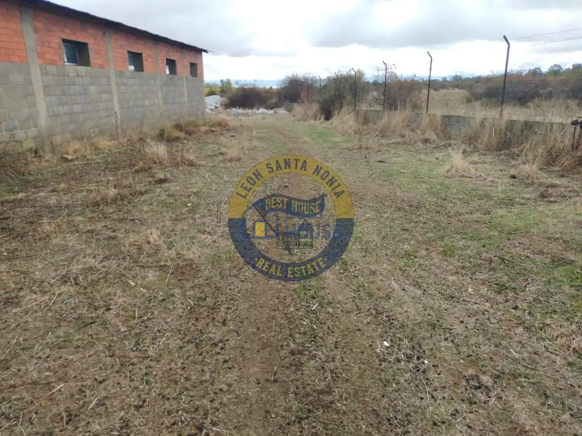 Nau industrial en venda a Valverde de la Virgen, imagen 12