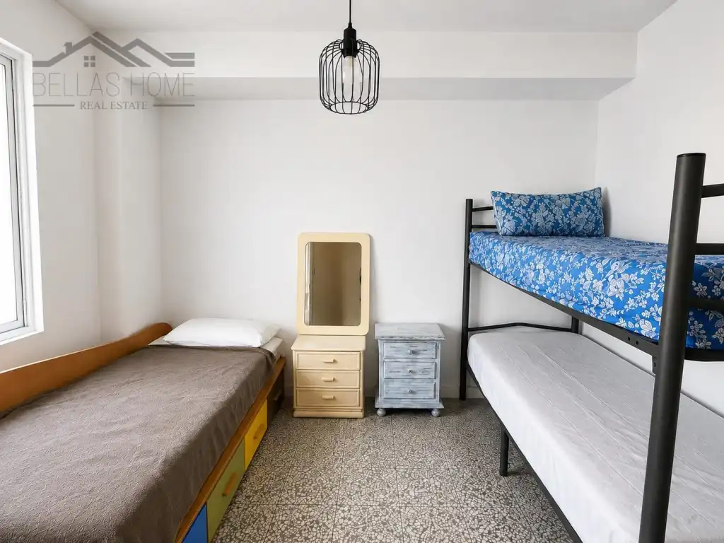 Dormitori de Casa adosada en venda en Estepona amb Moblat