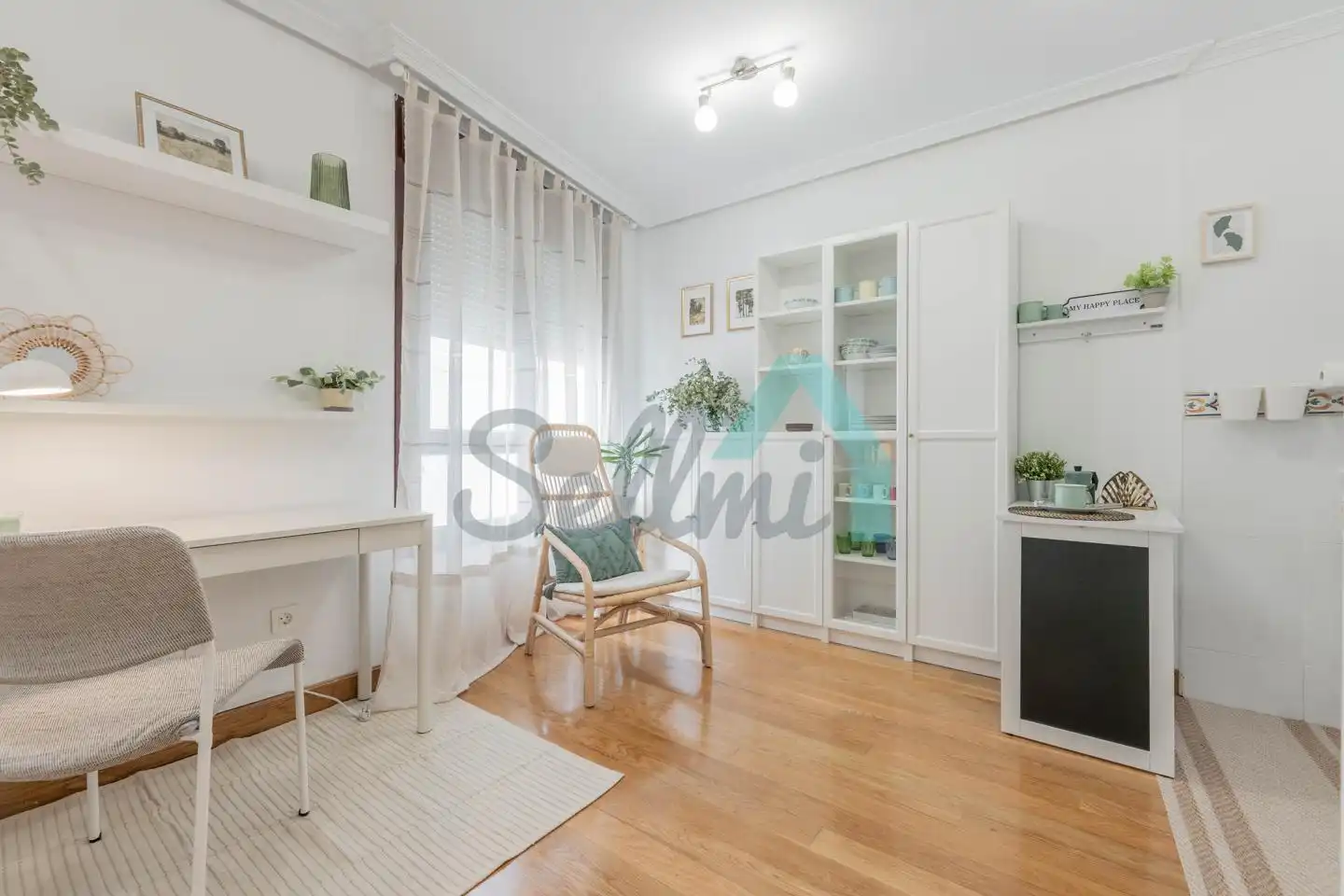 Wohnung zur Miete in Rosal, Parque San Francisco - Uría
