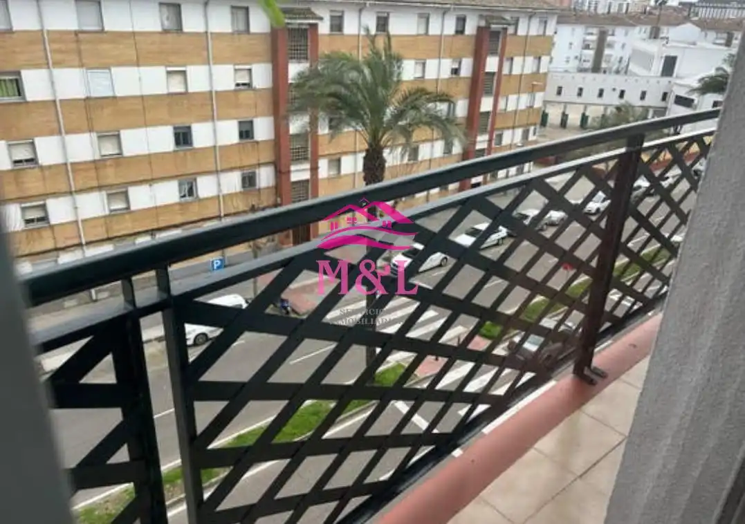 Außenansicht von Wohnung zum Verkauf in Mérida mit Terrasse und Abstellraum