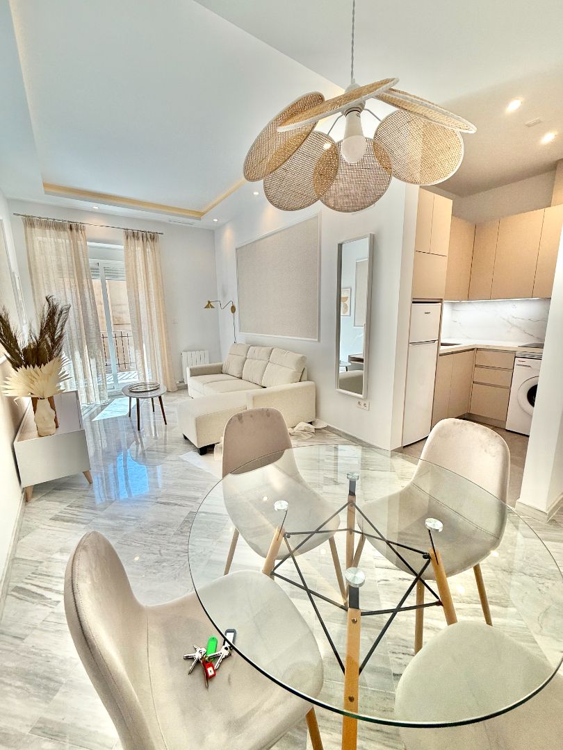 Living room of Apartment to rent in  Granada Capital  with Air Conditioner, Heating and Terrace