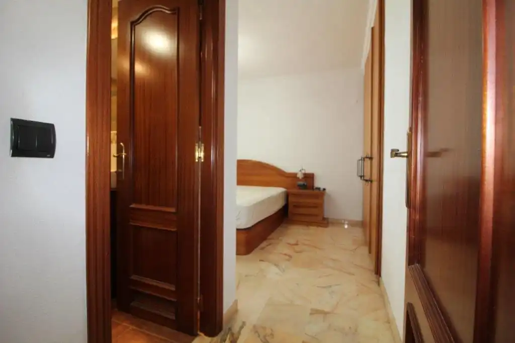 Habitación de Piso en venta en Benalmádena con Aire acondicionado, Terraza y Amueblado