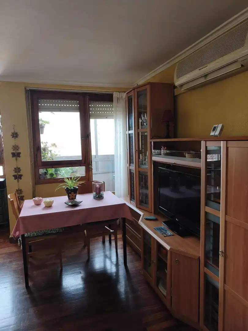 Sala d'estar de Pis en venda en Yecla amb Aire condicionat, Calefacció i Parquet