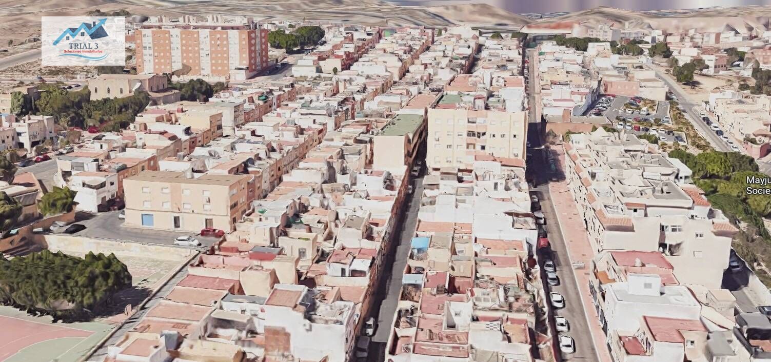 Exterior view of Flat for sale in  Almería Capital
