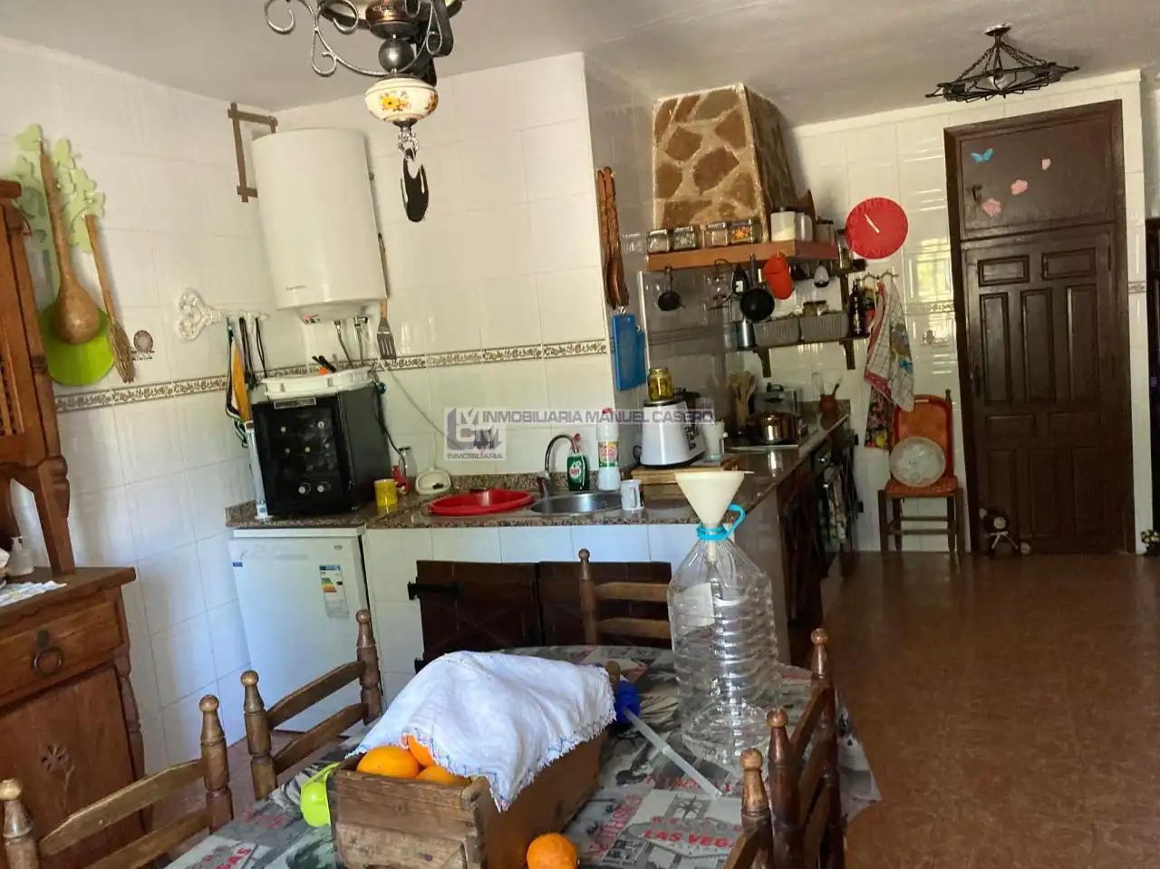 Cuina de Casa o xalet en venda en Cáceres amb Calefacció, Jardí privat i Terrassa