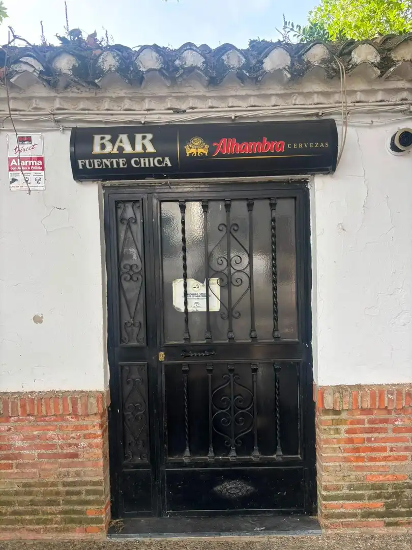 Local comercial en traspaso en Avenida Avenida Alfaguara, imagen 5