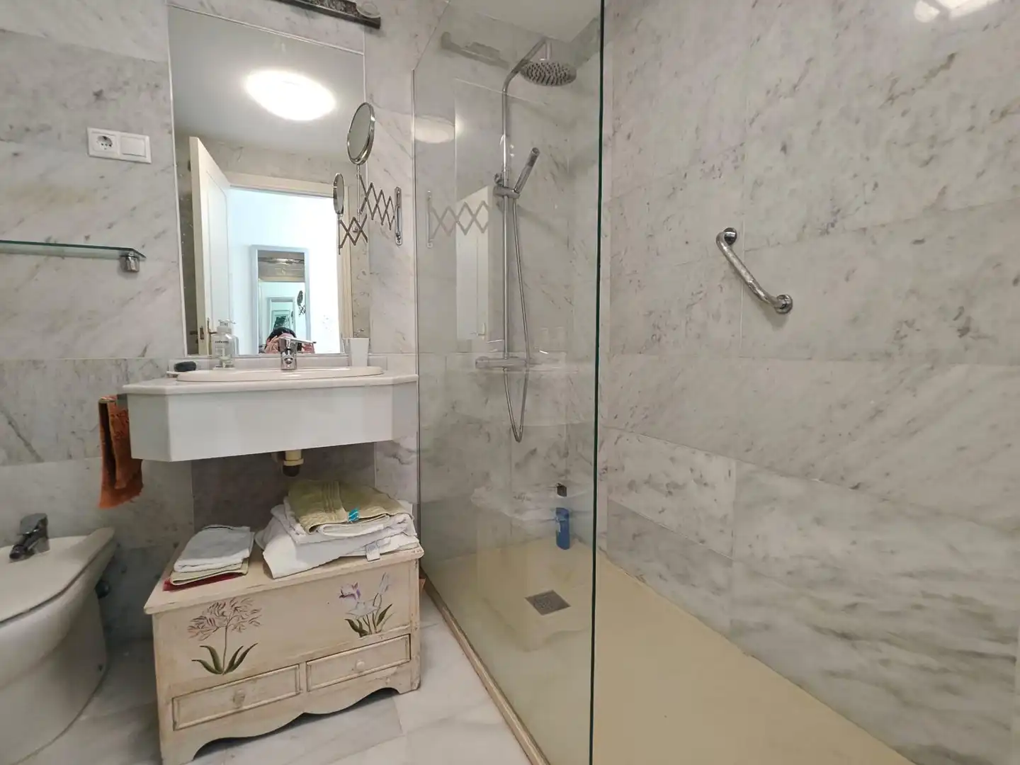 Badezimmer von Wohnung zur Miete in Benalmádena mit Klimaanlage, Terrasse und Gemeinschaftspool