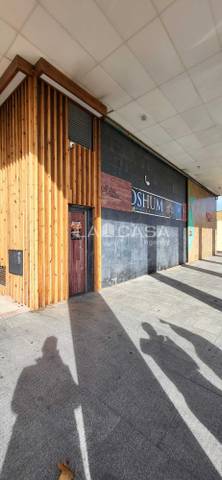 Local comercial en Alquiler en Avenida de José Luis Lasa en La Vega