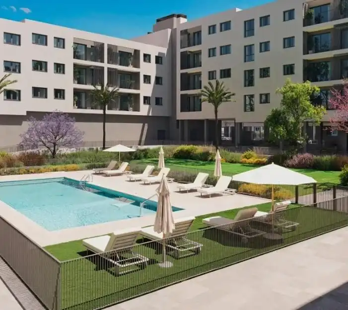 Piscina de Apartamento en venta en Alicante / Alacant con Aire acondicionado, Calefacción y Jardín privado