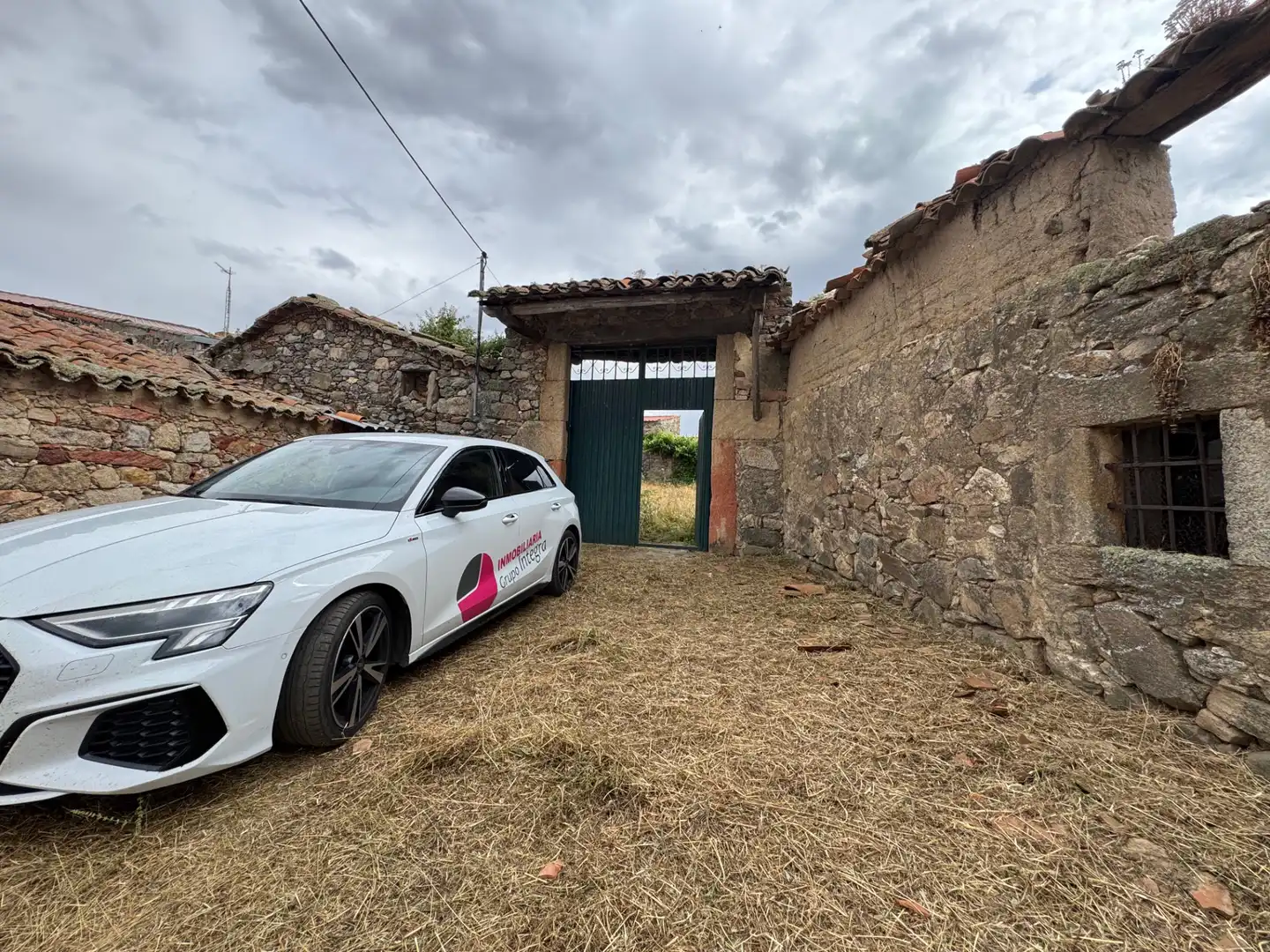 Parking of Country homes for sale in Añover de Tormes  with Private garden, Terrace and Storage room