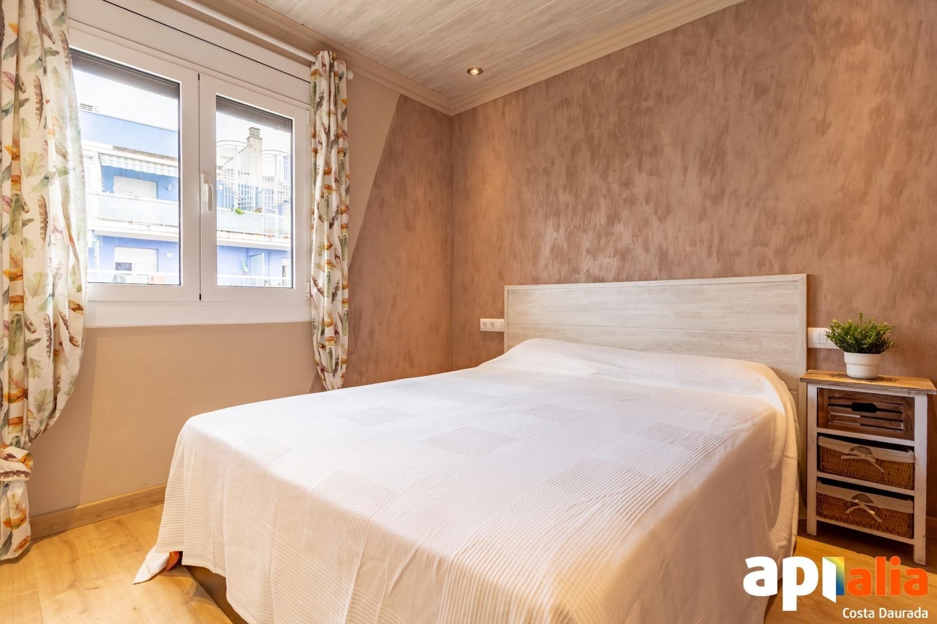 Dormitori de Pis en venda en Salou amb Aire condicionat, Parquet i Terrassa