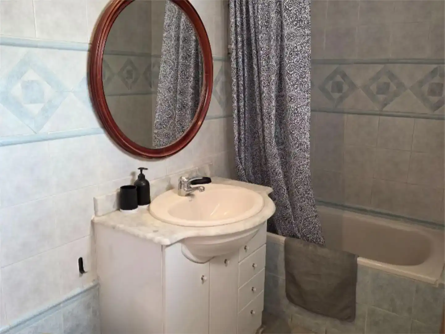Badezimmer von Wohnung zur Miete in  Valencia Capital