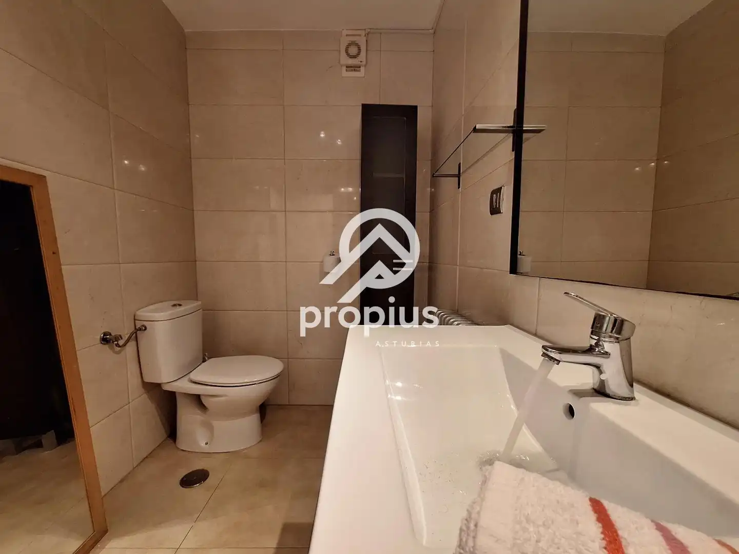 Bathroom of Flat for sale in Piloña  with Heating and Furnished