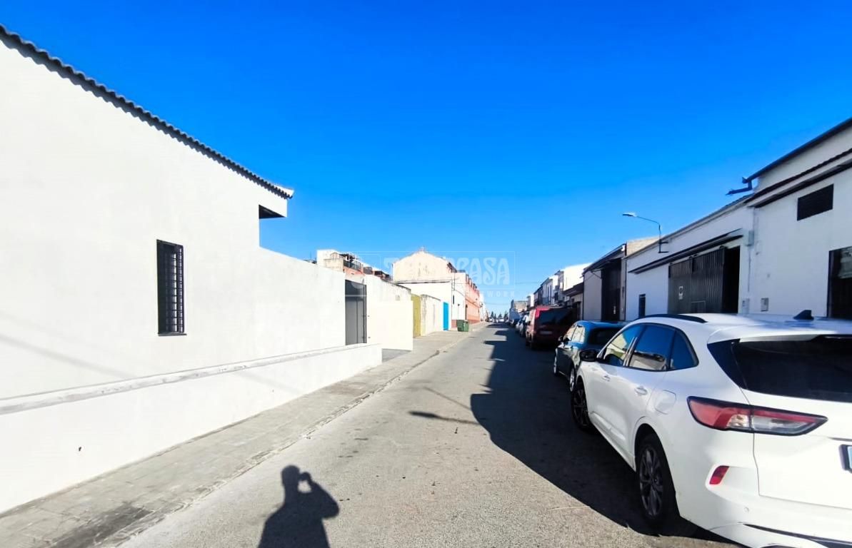 Vista exterior de Garatge de lloguer en Pilas