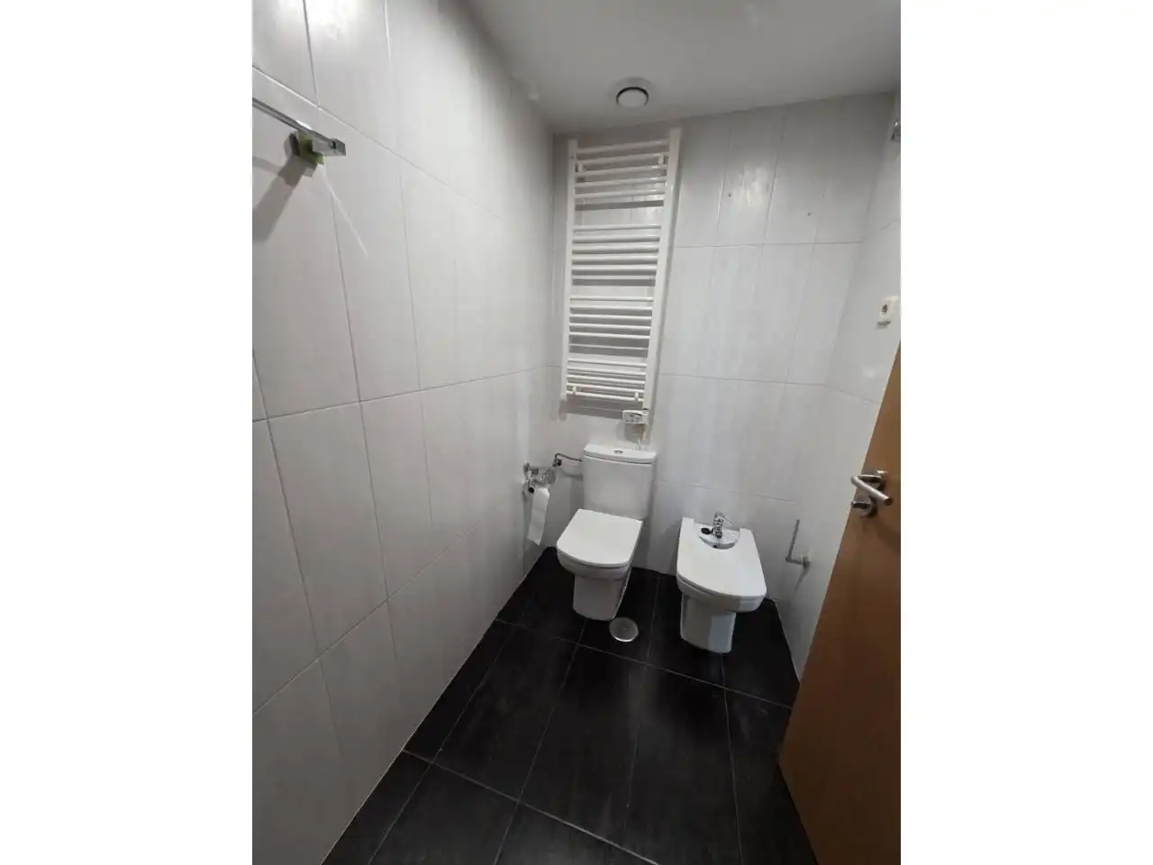 Baño de Piso de alquiler en Fuenlabrada con Aire acondicionado, Calefacción y Trastero