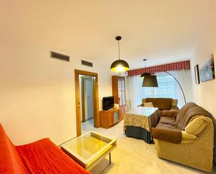 Living room of Flat to rent in  Granada Capital  with Air Conditioner, Heating and Terrace