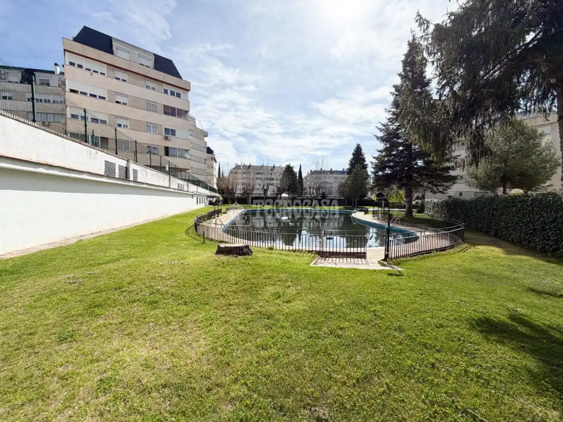 Swimming pool of Flat for sale in Collado Villalba  with Air Conditioner, Heating and Parquet flooring