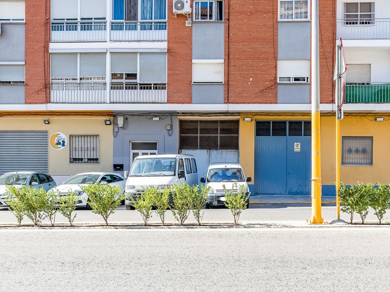 Aparcament de Local en venda en L'Olleria