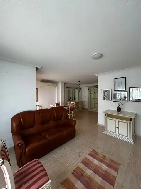 Sala d'estar de Casa adosada en venda en Valdemoro amb Aire condicionat, Calefacció i Terrassa