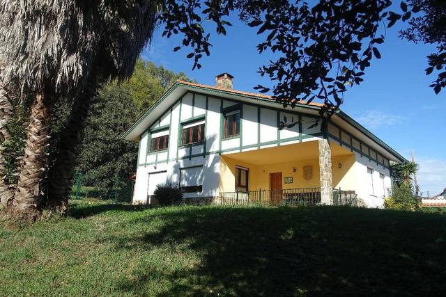 Casa-chalet en Venta en Sámano