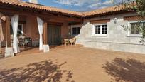 Terrassa de Casa o xalet en venda en Viana de Cega amb Piscina