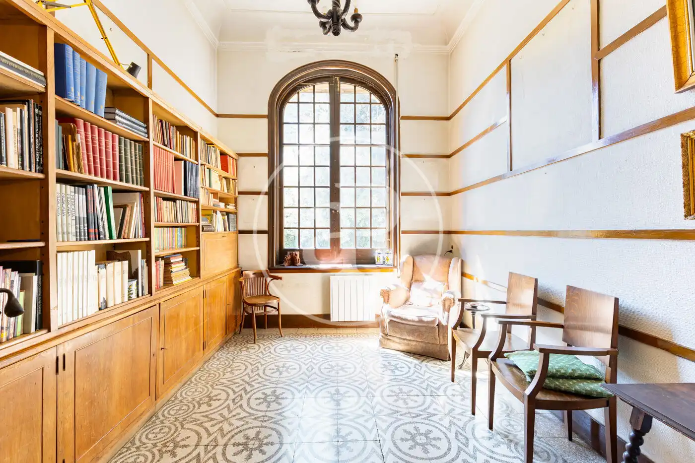 Houses for sale in Carrer d'Àngel Guimerà, L'Eixample
