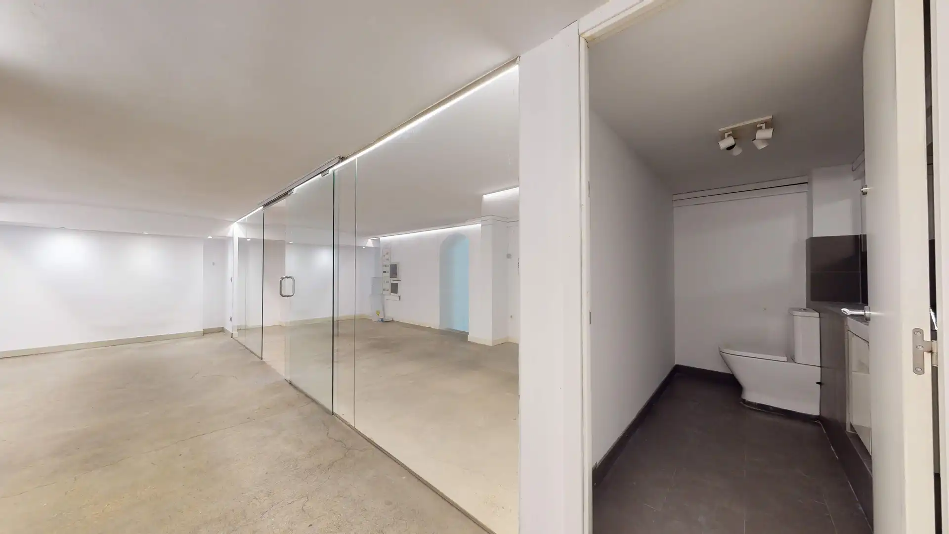 Local comercial en venda a Calle hermanos argensola 2, imagen 6