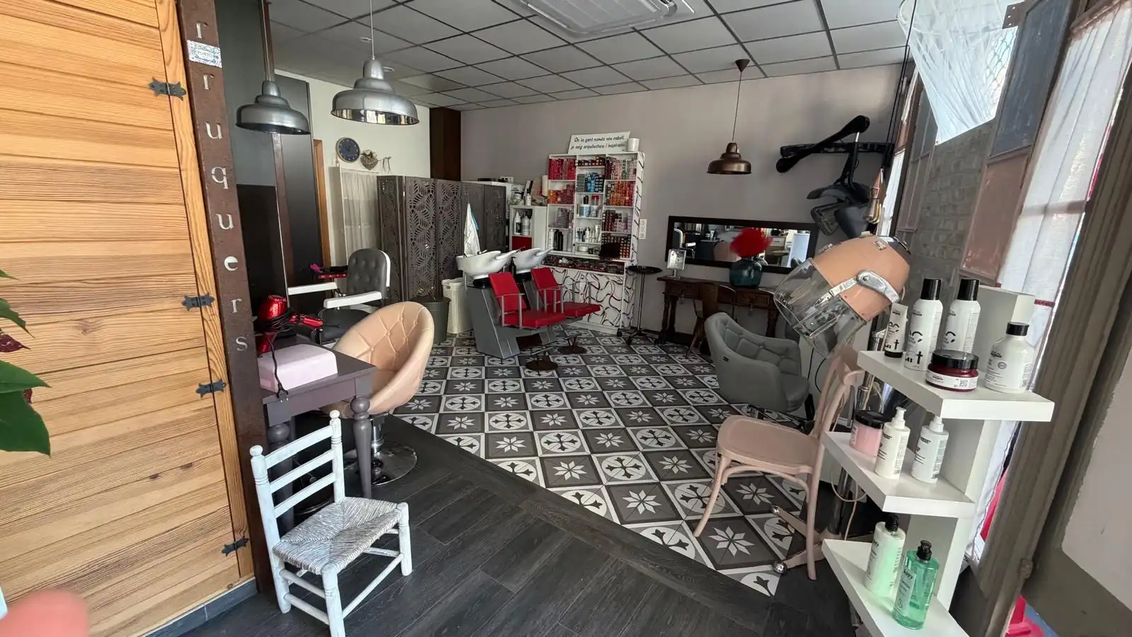 Local en venta en Cassà de la Selva con Aire acondicionado y Amueblado
