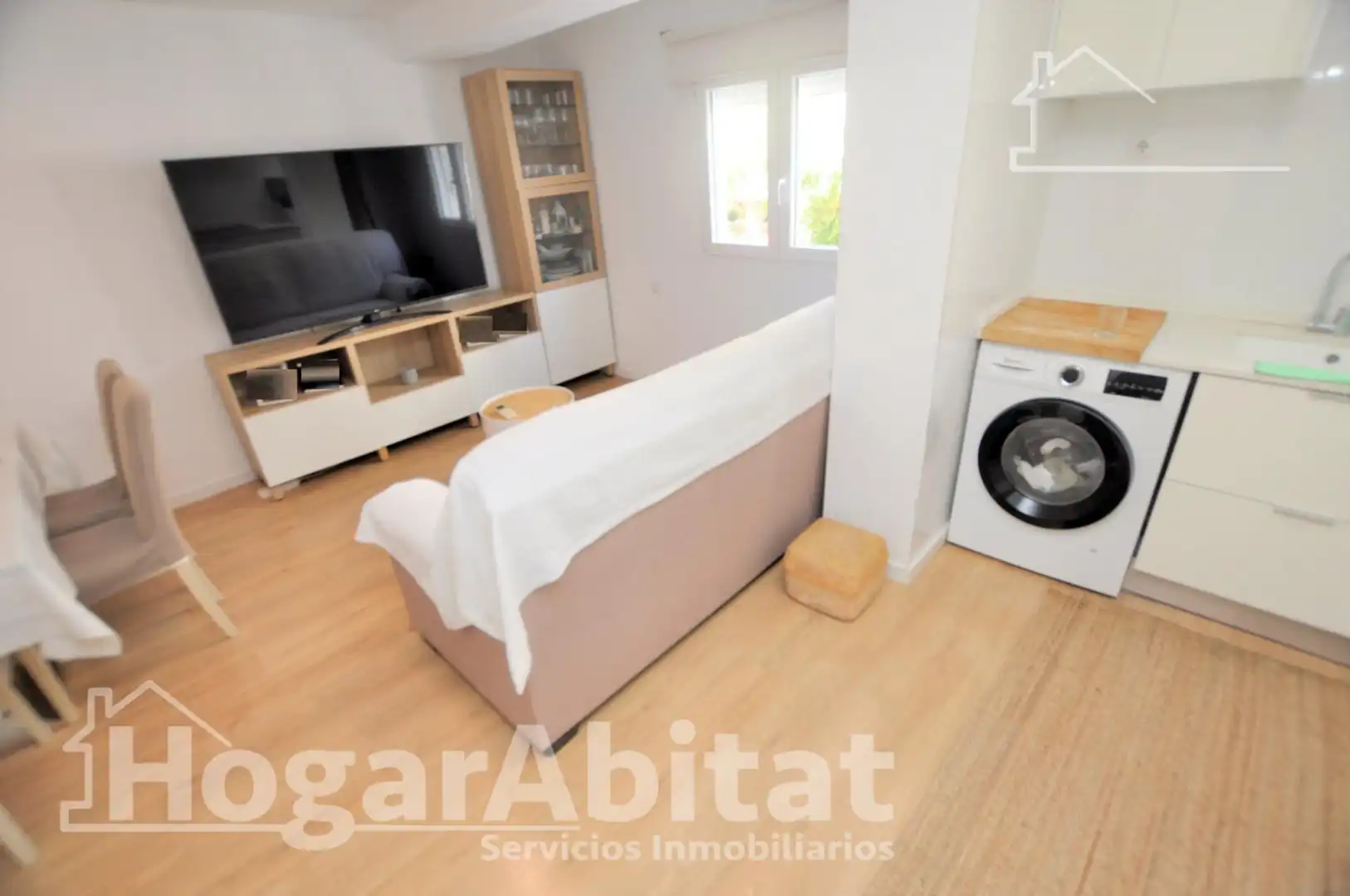 Living room of Flat for sale in Mislata  with Air Conditioner and Heating