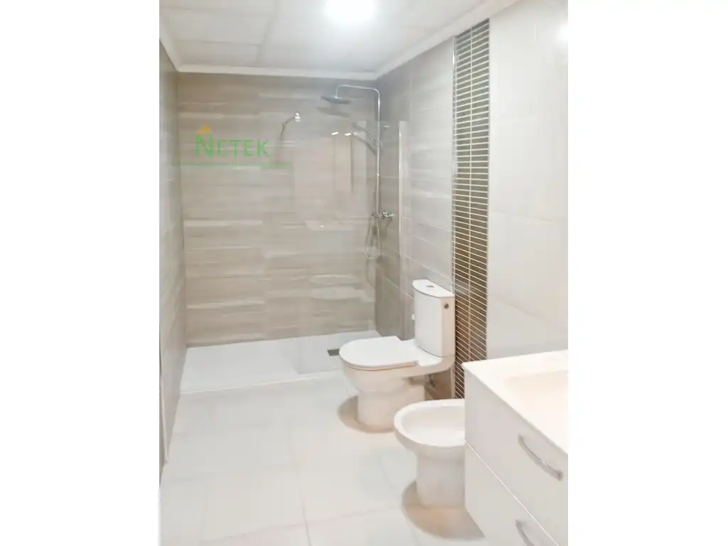 Baño de Planta baja en venta en Almoradí con Horno