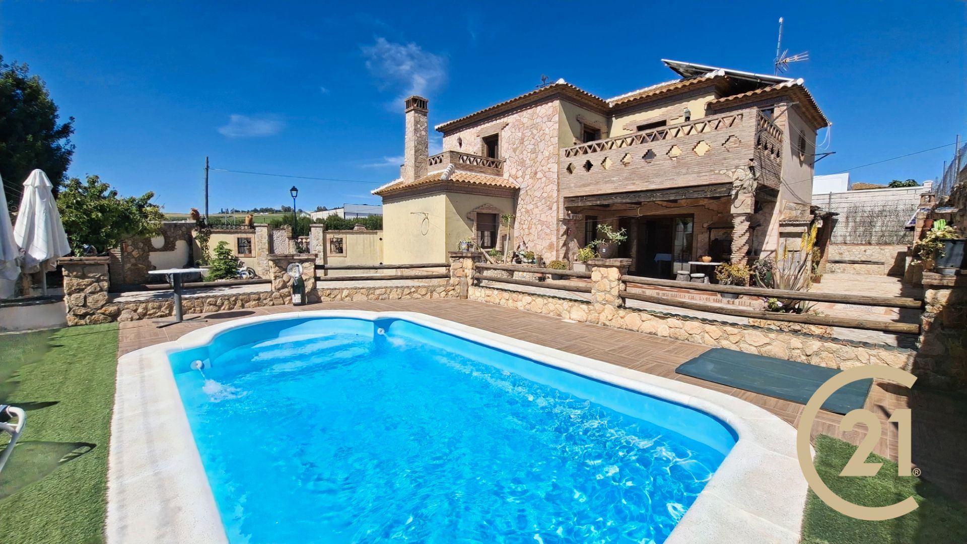 Exterior view of Country house for sale in Arriate  with Private garden, Terrace and Swimming Pool