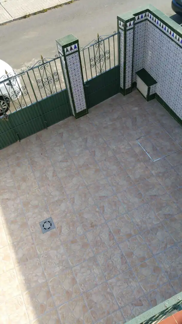 Casa aparellada en venda a Almadén de la Plata, imagen 16