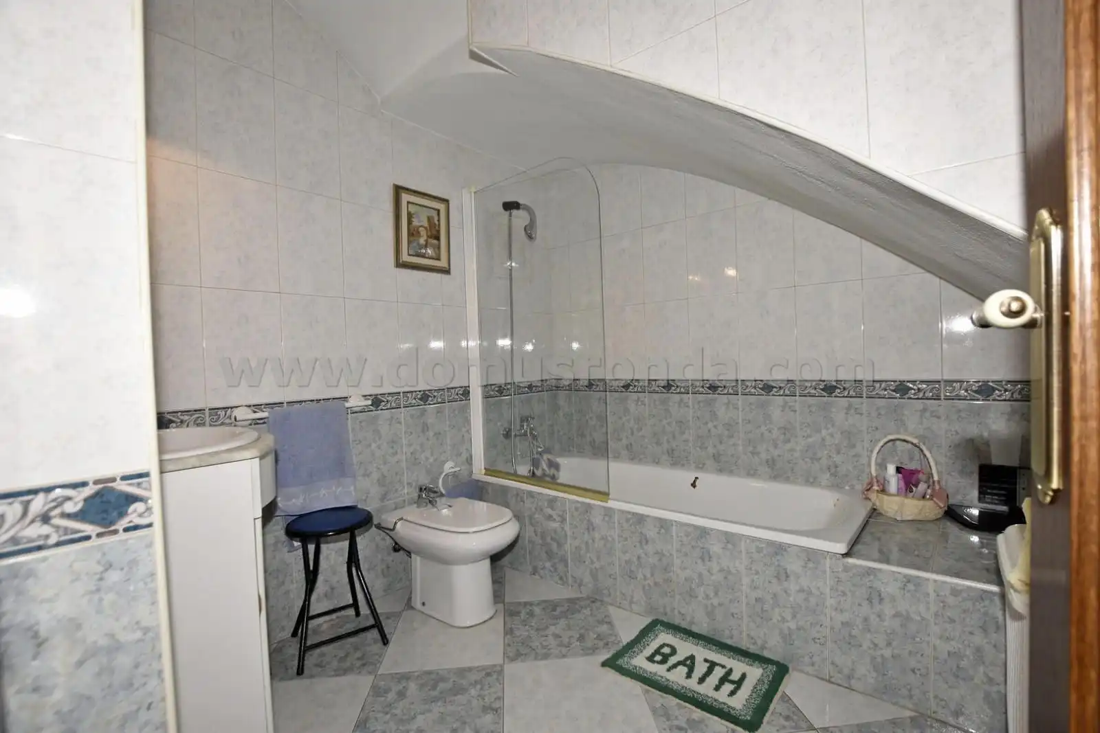 Badezimmer von Wohnung zum Verkauf in Ronda mit Heizung, Terrasse und Möbliert