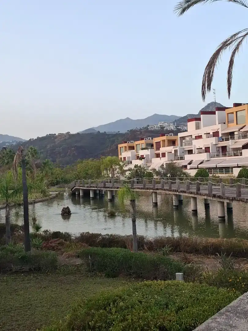 Vista exterior de Apartamento en venta en Estepona con Aire acondicionado, Terraza y Piscina