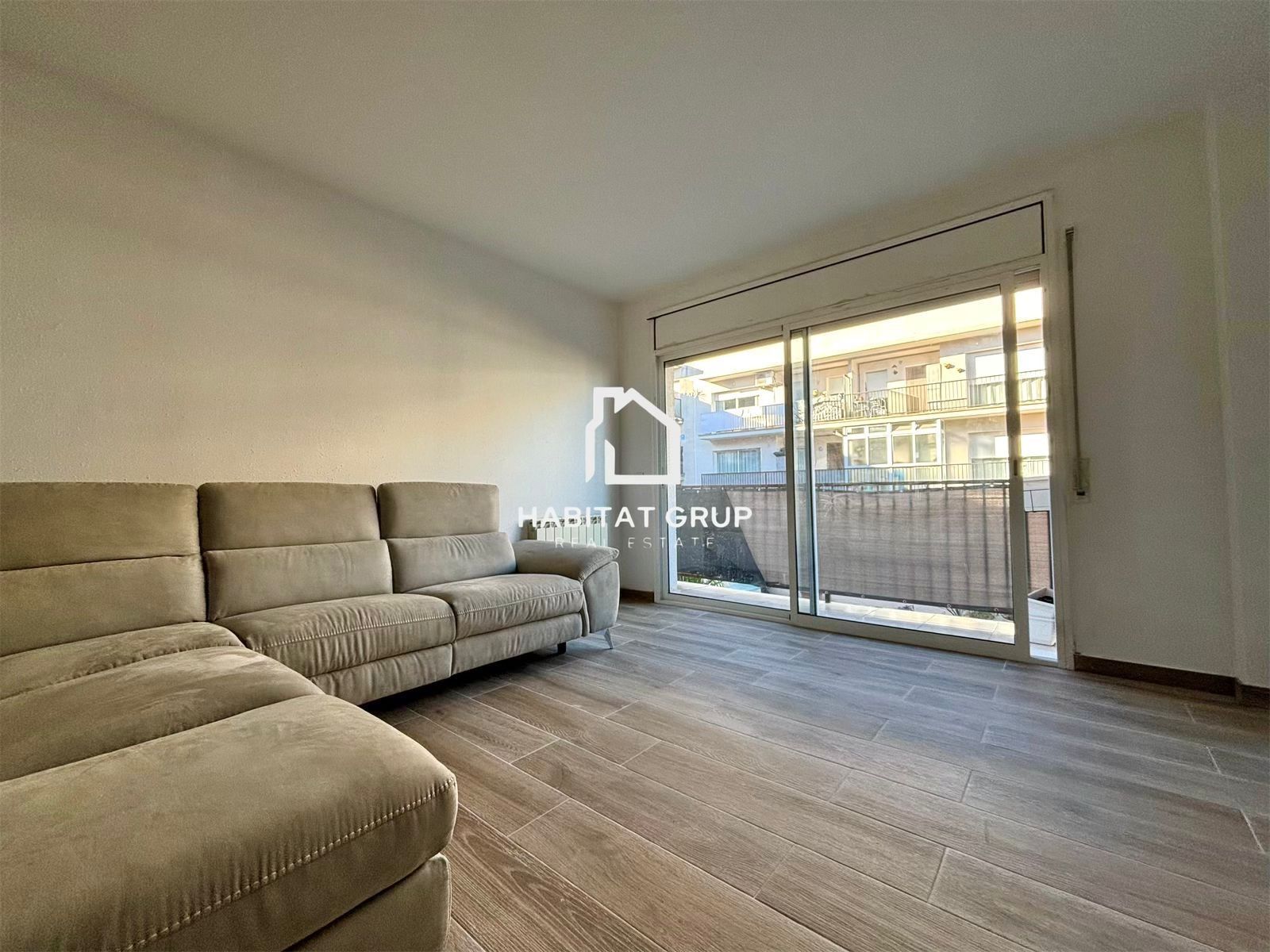 Living room of Flat for sale in Llagostera  with Heating, Terrace and Storage room