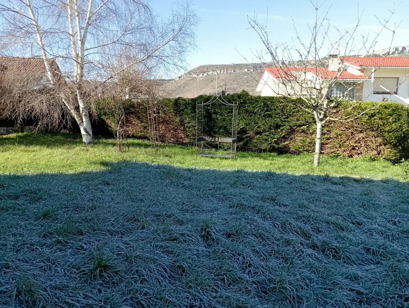 Jardí de Casa adosada de lloguer en Espinosa de los Monteros amb Calefacció, Jardí privat i Parquet
