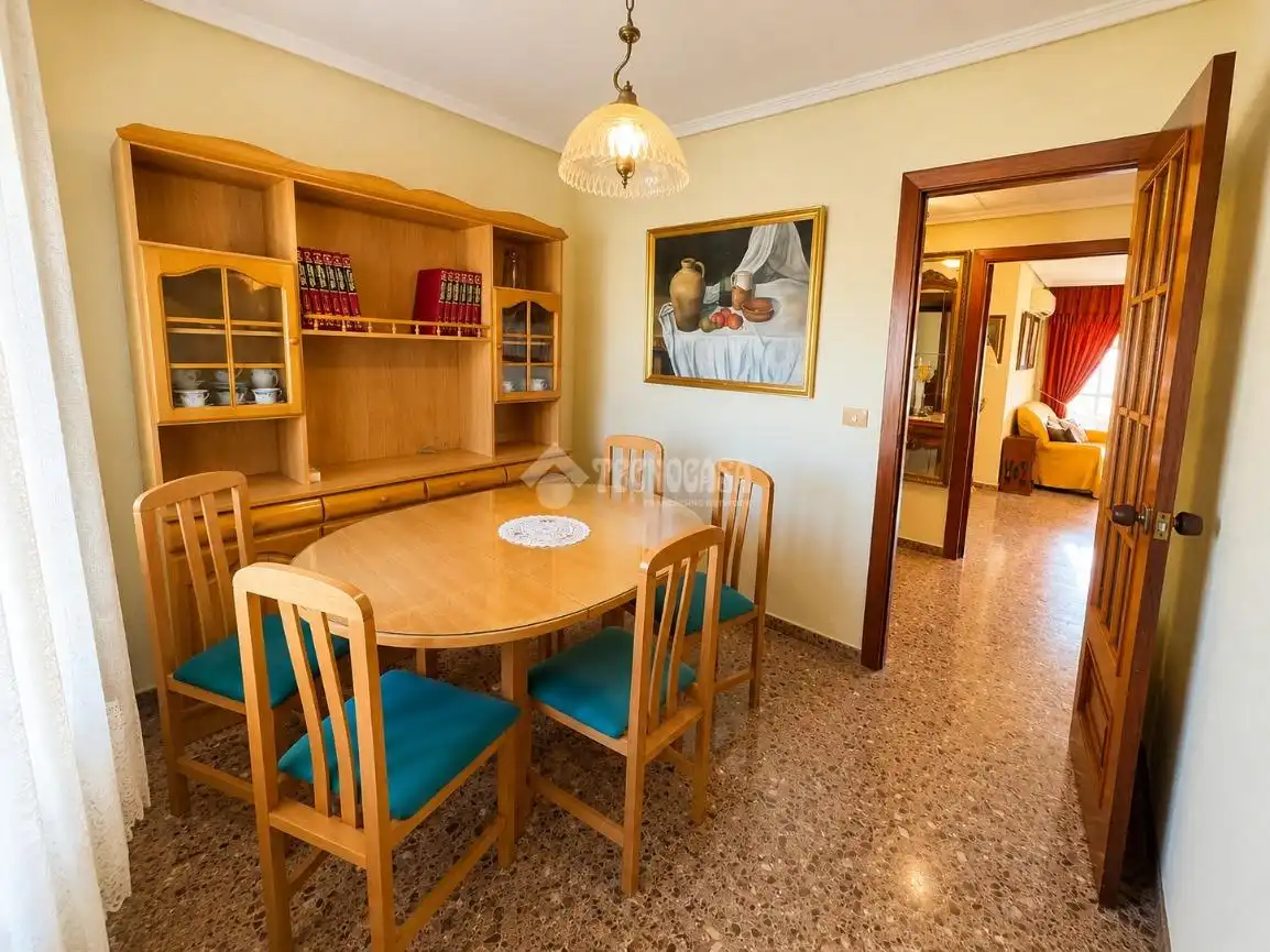 Comedor de Piso en venta en Torrent con Balcón
