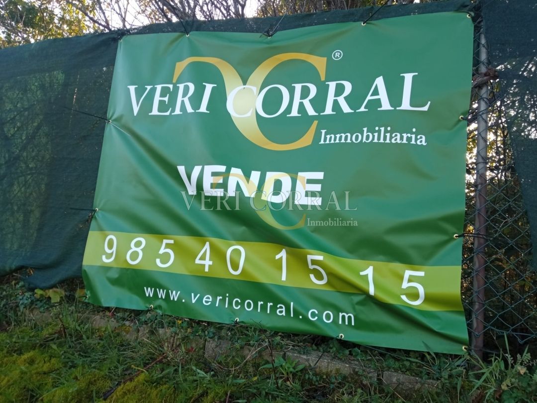 Industrial land for sale in Calle de Sigmund Freud, Porceyo