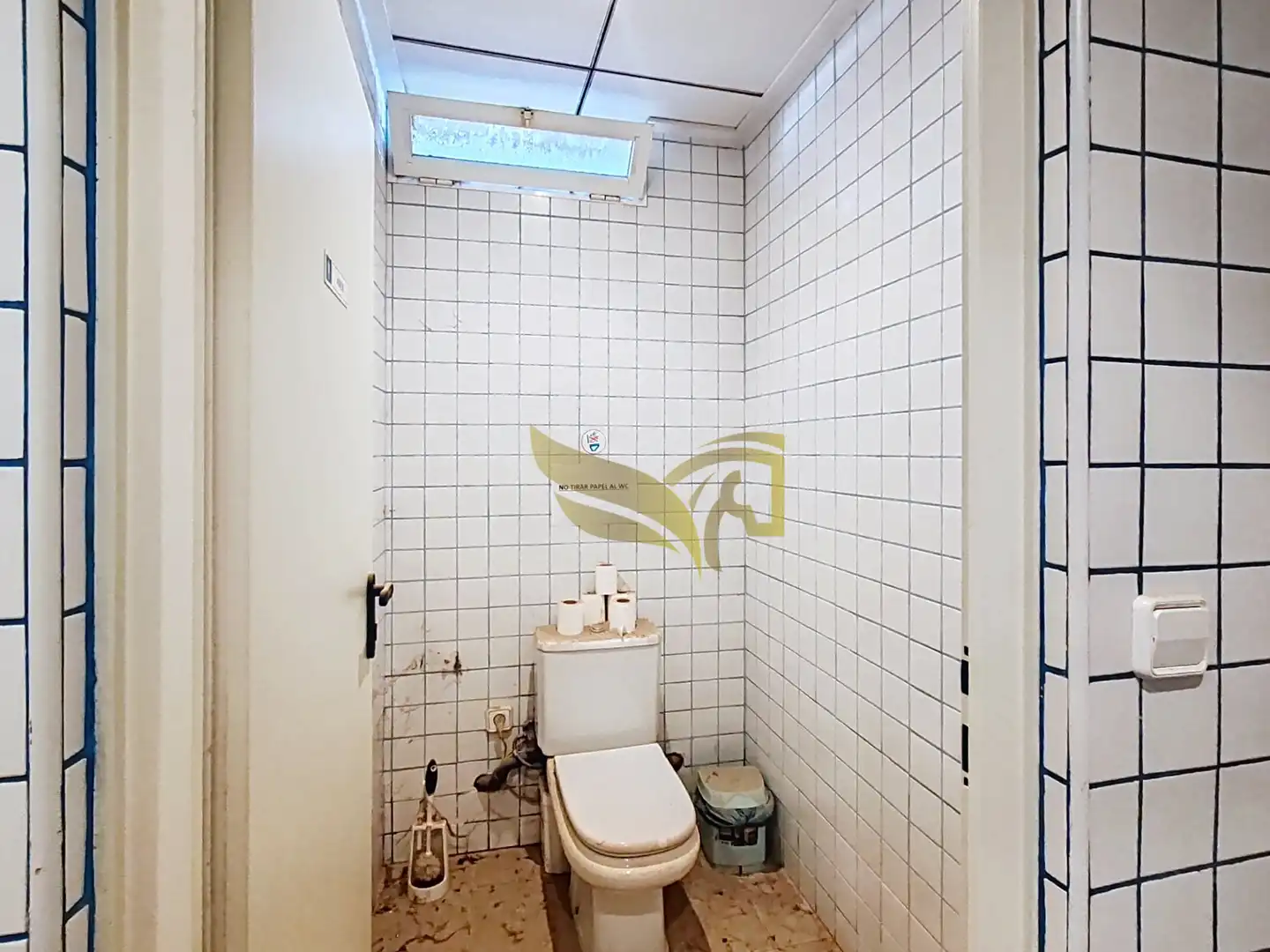 Baño de Local en venta en Alcantarilla con Aire acondicionado, Amueblado y Internet