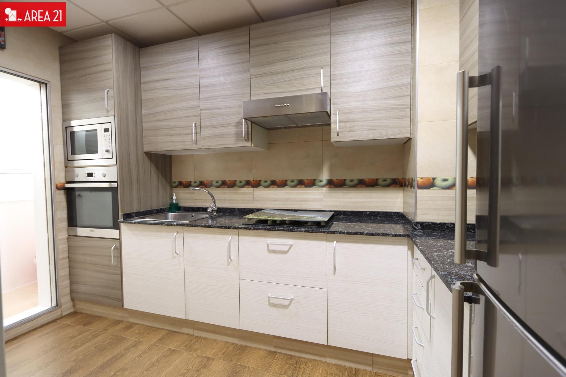 Kitchen of Flat for sale in La Pobla de Vallbona  with Parquet flooring and Storage room