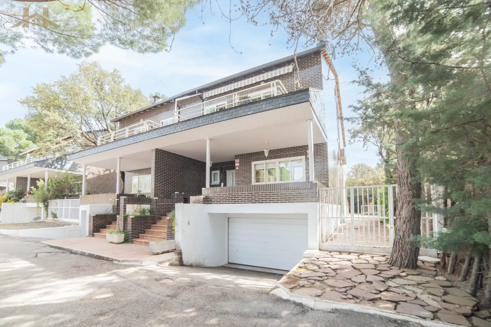 Vista exterior de Casa adosada en venta en Galapagar con Amueblado