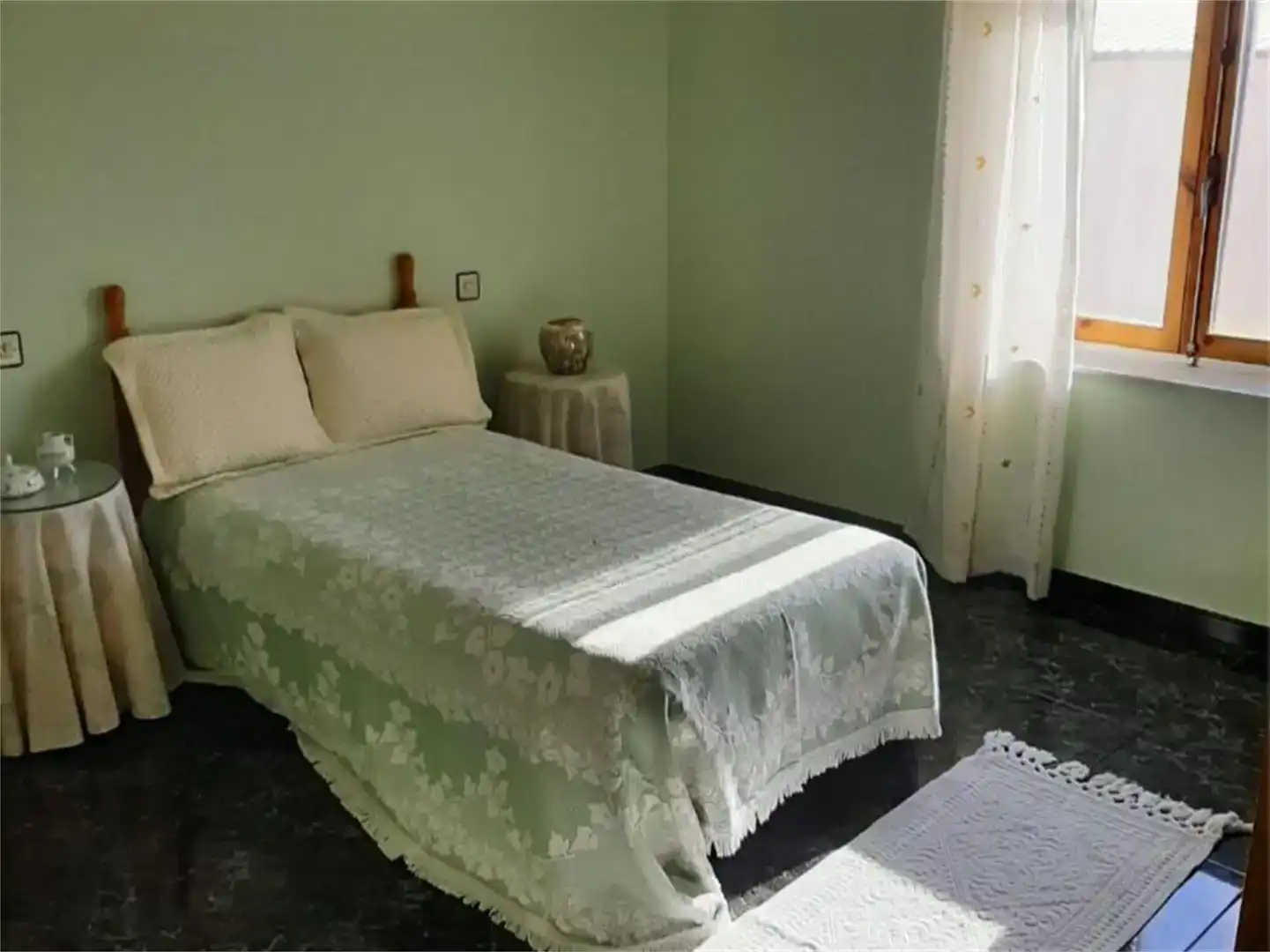 Dormitori de Casa o xalet en venda en Valdefuentes del Páramo