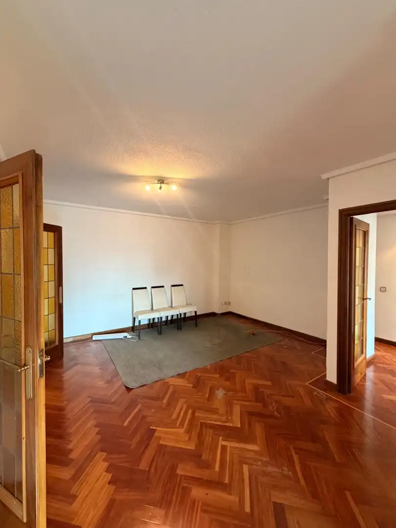 Flat for rent in Madrid  with Private garden, Swimming Pool and Balcony