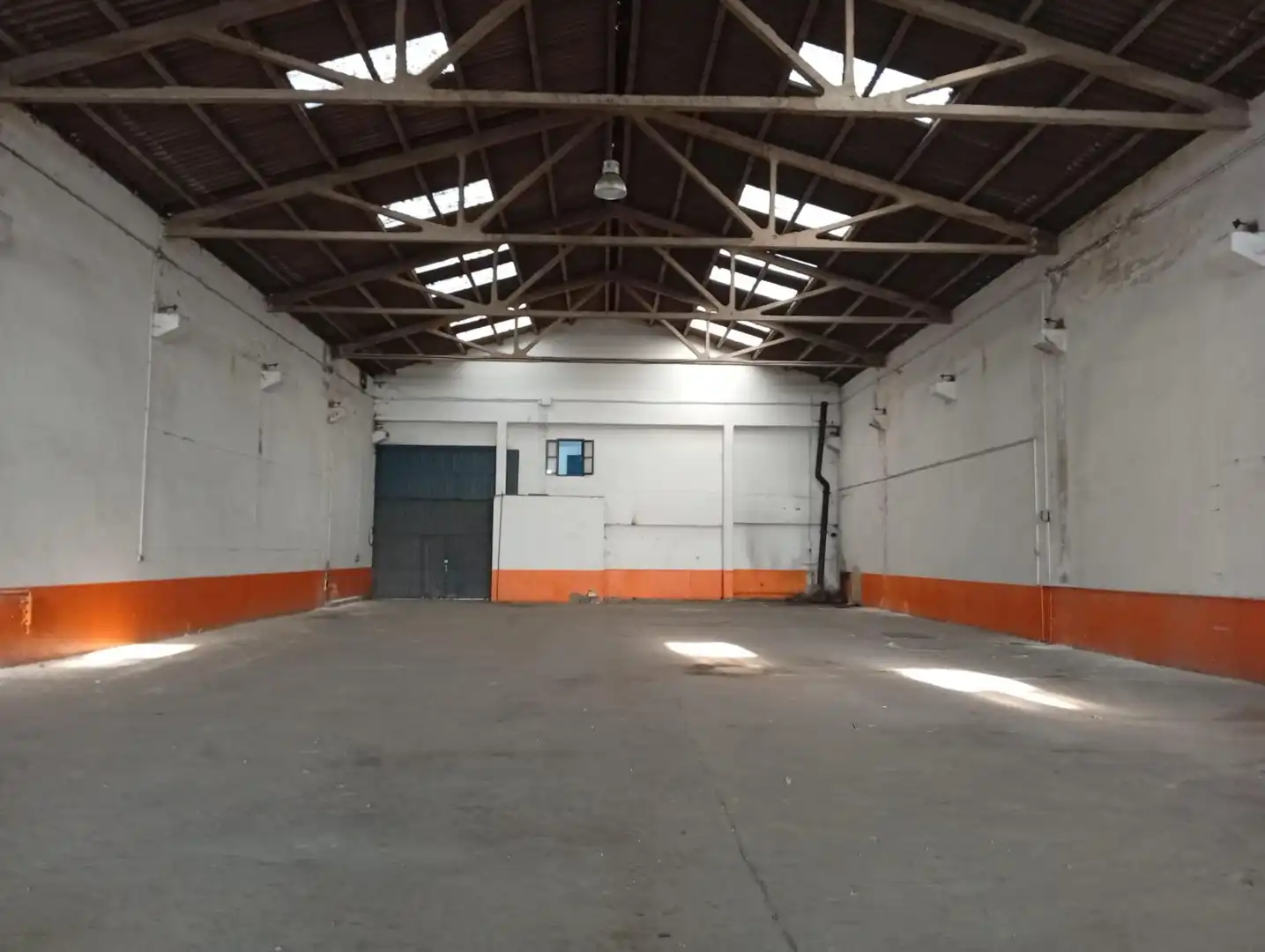 Nau industrial en venda en Outeiro de Rei