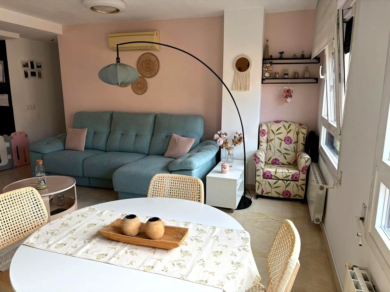 Sala d'estar de Pis en venda en Castellón de la Plana / Castelló de la Plana amb Aire condicionat, Calefacció i Traster